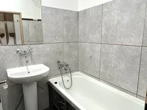 Pronájem bytu 2+kk, Břeclav, Nádražní, 43 m2