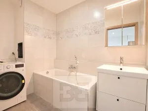 Pronájem bytu 3+kk, Praha - Braník, Novodvorská, 71 m2