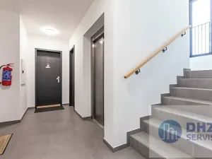 Pronájem bytu 1+kk, Nymburk, K Lesu, 39 m2