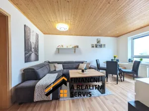 Prodej bytu 2+1, Milovice, Spojovací, 45 m2