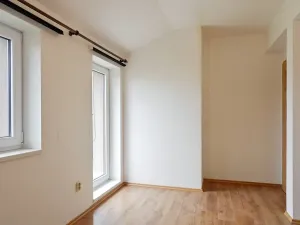 Pronájem bytu 2+1, Řevnice, V Luhu, 52 m2