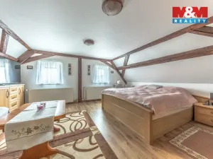 Prodej rodinného domu, Dobkovice, 224 m2