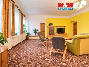 Prodej bytu 3+1, Nový Bor - Arnultovice, Gen. Svobody, 183 m2