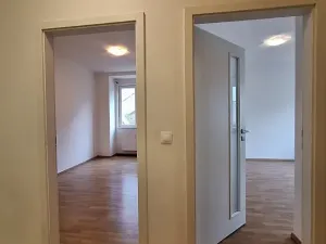 Pronájem bytu 2+1, Praha - Smíchov, Podbělohorská, 41 m2