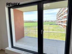 Pronájem bytu 2+kk, Praha - Letňany, Vyletalova, 54 m2