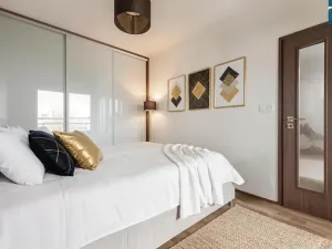 Prodej bytu 2+kk, Praha - Letňany, Hlučkova, 45 m2