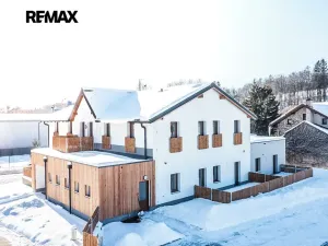 Prodej bytu 2+kk, Svoboda nad Úpou, Nádražní, 56 m2