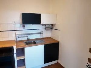 Prodej bytu 2+kk, Praha - Ruzyně, U valu, 42 m2