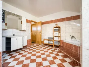 Prodej činžovního domu, Přerov nad Labem, 283 m2