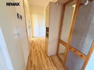 Prodej bytu 2+1, Pardubice, Benešovo náměstí, 52 m2