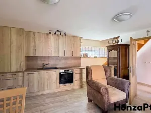 Prodej rodinného domu, Praha, 219 m2