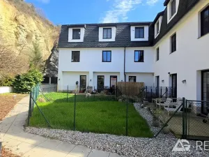 Prodej bytu 3+kk, Praha - Hlubočepy, Pod Žvahovem, 88 m2