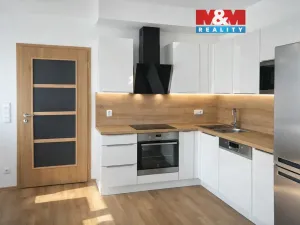 Pronájem bytu 2+kk, Praha, Lovosická, 57 m2