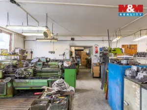 Prodej výrobních prostor, Bedihošť, Komenského, 180 m2
