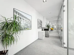 Pronájem obchodního prostoru, Praha - Holešovice, U Uranie, 500 m2