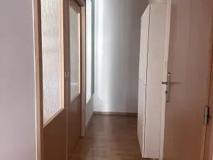 Pronájem bytu 2+kk, Praha - Řeporyje, Dělená, 57 m2