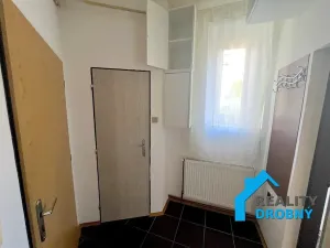 Pronájem bytu 1+1, Děčín, Škroupova, 44 m2