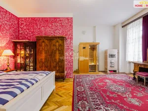 Prodej restaurace, Karlovy Vary, Merklínská, 700 m2