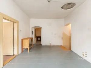 Prodej vícegeneračního domu, Chotiněves, 495 m2