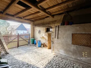 Prodej vícegeneračního domu, Chotiněves, 495 m2