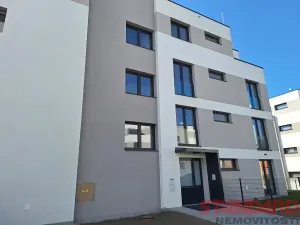 Pronájem bytu 1+kk, Dobřany, Ústavní, 37 m2