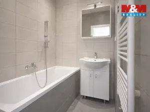 Pronájem bytu 1+1, Neratovice, Dr. E. Beneše, 37 m2