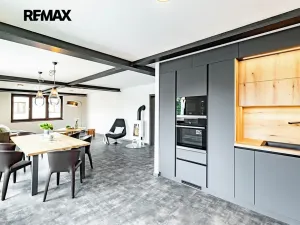 Prodej vily, Jindřichův Hradec, Spojovací, 183 m2