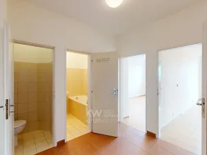 Pronájem bytu 2+kk, Praha - Kyje, Pelušková, 52 m2