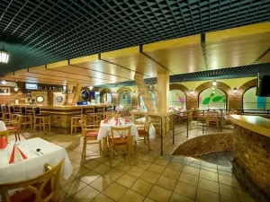 Prodej komerční nemovitosti, Třebíč, Karlovo nám., 5000 m2