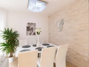 Prodej rodinného domu, Ondřejov, Slunečná, 200 m2