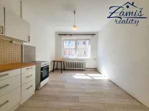 Pronájem bytu 2+1, Nové Strašecí, U Školy, 77 m2