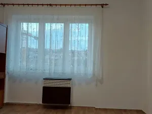 Pronájem bytu 1+kk, Praha - Vysočany, Kolbenova, 30 m2