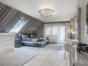 Prodej rodinného domu, Zeleneč, Štefánikova, 540 m2