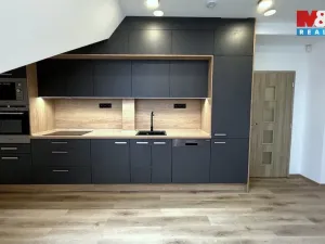 Pronájem bytu 2+kk, Louny, Pražská, 48 m2