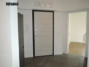 Pronájem bytu 2+kk, Praha - Smíchov, U Malvazinky, 40 m2