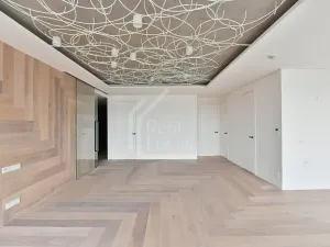 Prodej bytu 3+kk, Praha - Holešovice, Komunardů, 100 m2