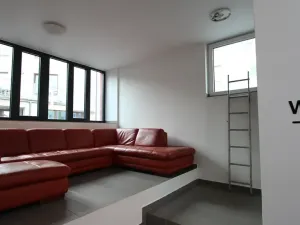 Pronájem kanceláře, Praha - Libeň, Lihovarská, 706 m2