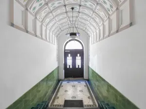 Prodej atypického bytu, Praha, Valentinská, 108 m2