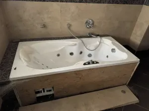 Dražba chaty, Polevsko, 125 m2