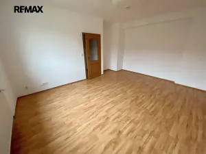 Pronájem bytu 1+kk, Plzeň, Kardinála Berana, 29 m2