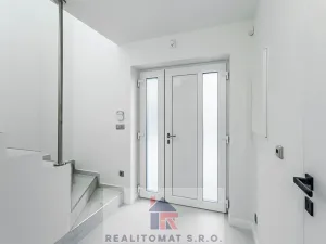 Pronájem rodinného domu, Praha - Komořany, Pod lesem, 127 m2