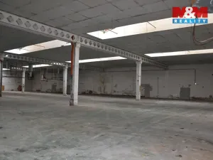 Pronájem skladu, Červený Kostelec, Jiráskova, 4000 m2