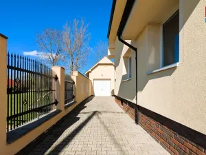 Prodej rodinného domu, Chrast - Podlažice, 280 m2