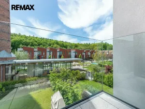 Pronájem rodinného domu, Praha - Dejvice, V Šáreckém údolí, 201 m2