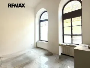 Pronájem obchodního prostoru, Praha - Vinohrady, Budečská, 78 m2