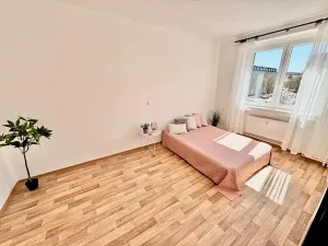 Pronájem bytu 2+1, Mladá Boleslav, náměstí Republiky, 48 m2