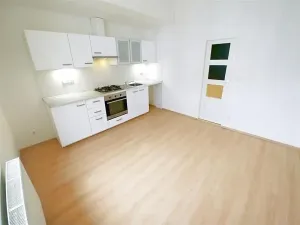 Pronájem bytu 2+1, Praha - Libeň, Zenklova, 74 m2