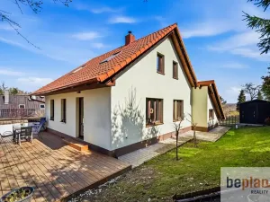 Prodej rodinného domu, Kamenice, Lomená, 161 m2