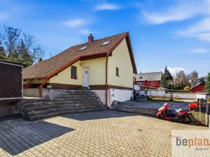 Prodej rodinného domu, Kamenice, Lomená, 161 m2