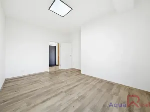 Pronájem bytu 3+kk, Karlovy Vary, Dubová, 83 m2